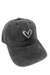 Y1894 CAP GASTADA CORAZON BORDADO en internet