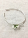 Vincha flor blanca