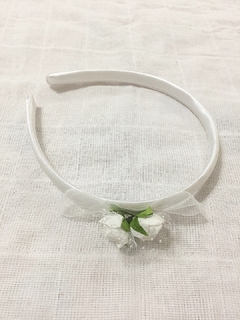 Vincha flor blanca
