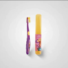 Escova de Dentes com Estojo Infantil Avon Disney - Marta Miquilino