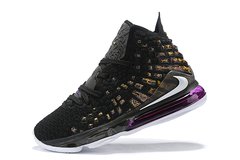 TÊNIS NIKE LEBRON XVII na internet