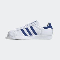 Tênis Adidas Superstar na internet