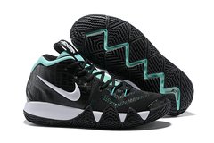 TÊNIS NIKE KYRIE 4 na internet