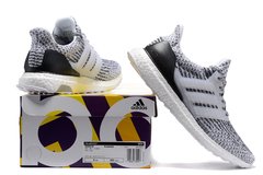 Tênis Adidas Ultra Boost 3.0 na internet
