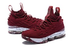 TÊNIS NIKE LEBRON XV
