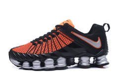 Tênis Nike Air Shox TLX na internet