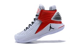 TÊNIS NIKE AIR JORDAN XXXII na internet