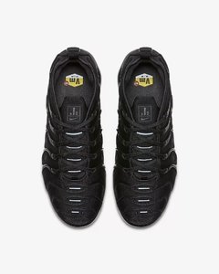 Nike Air Vapormax Plus All Black na internet