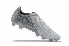 Chuteira Nike Phantom Venom