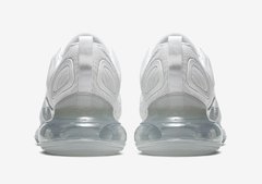 Nike Airmax 720 White na internet
