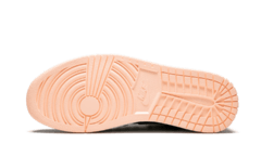 TÊNIS AIR JORDAN 1 RETRO HIGH OG “CRIMSON TINT” na internet