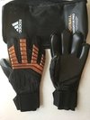 Luva de Goleiro Adidas Predator Pro