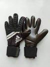 Luva de Goleiro Adidas Predator Pro