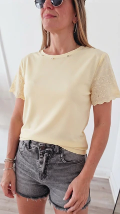 Remera "Jazmín" importada - comprar online