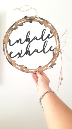 Círculo Positivo "INHALE*EXHALE" en internet