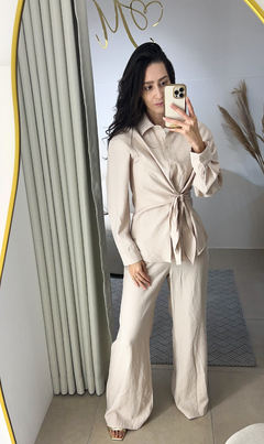 CONJUNTO CAMISA E CALÇA AREIA ANI - comprar online