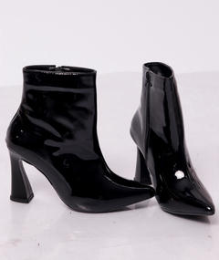 BOTA EM VINIL LUA - comprar online