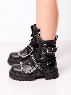 BOTA COTURNO PRETO COM CORRENTES DEMI - loja online
