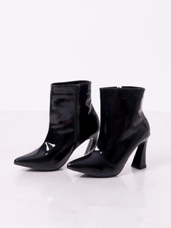 BOTA EM VINIL LUA