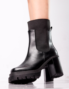 BOTA COTURNO COM SALTO PRETA ZOE - Marine