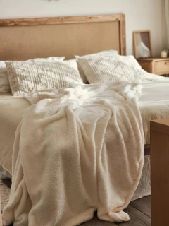 Manta Corderito Pile Soft Crudo - Ekisetum Tienda Deco