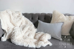 Imagen de Manta Reversible Ultra Soft y Corderito Crudo