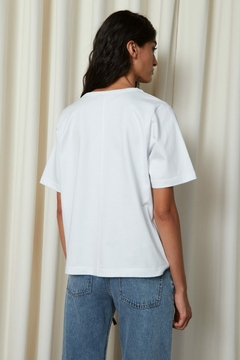 REMERA BOYFRIEND TEE BLANCO en internet