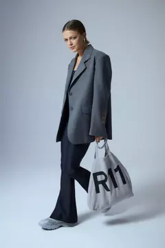 Imagen de SACO NIKKO GREY
