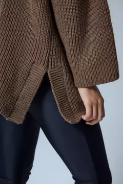SWEATER FUSION DARK BROWN en internet