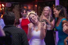 FROZEN CROWN en internet