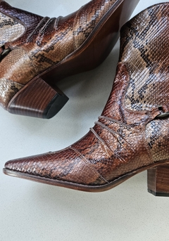 Botas y Botinetas - Silvina Chocobar