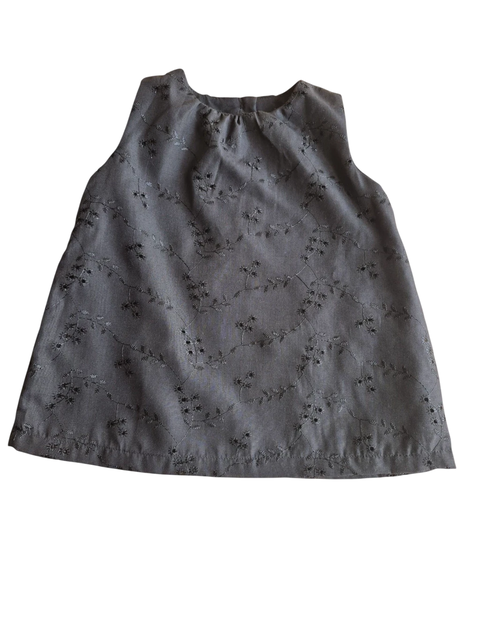 Vestido laise preto em laise de algodão forrado pra proteger a pele do bebê