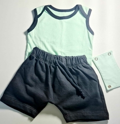 Conjunto em body e bermuda recém nascido em algodão.
