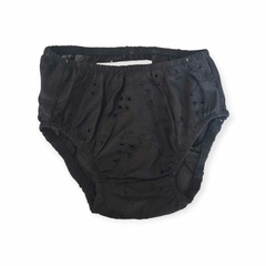 Tapa Fralda preto em laise do RN a 12 meses.