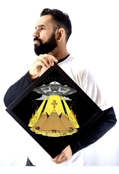 Quadro Alienígena E.t Pirâmides Ovni Arte Forma Diamante