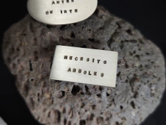 Broche NECESITO ÁRBOLES