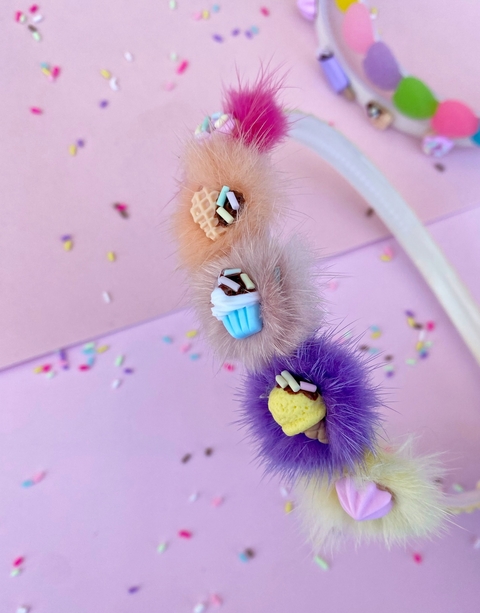 Tiara Pompons e docinhos