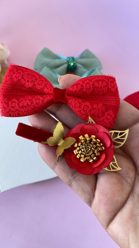 Dupla de clips floral