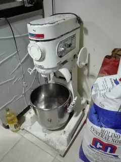 PANADERIA & CONFITERIA y DESPACHO EN LANUS - REMATE GASTRONOMICO EL JUEVES 28/11/2019 en internet