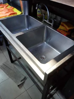 RESTAURANTE en CAÑITAS - REMATE GASTRONOMICO EL JUEVES 18/7 - comprar online