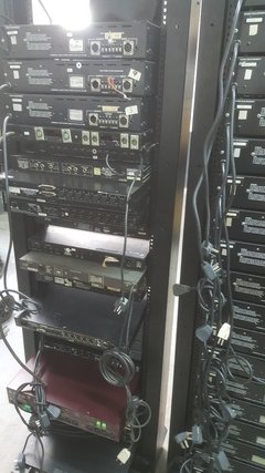 REMATE DE EQUIPOS DE SONIDO PARA ESPECTACULOS - JUEVES 4/4 - tienda online