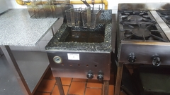 MUY BUEN RESTAURANTE – REMATE ON LINE el LUNES 27/12/2021