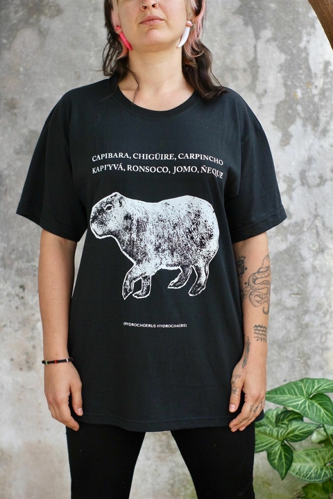 Remera manga corta CAPIBARA