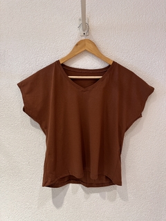 Remera V en internet