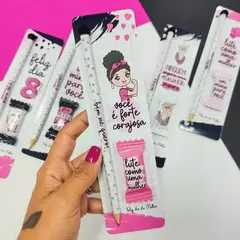 15 Cartão com Lápis+ Balinha Dia das Mulheres