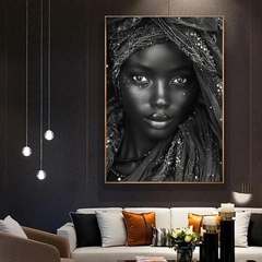 Retrato Belleza Étnica - Fotografía en Blanco y Negro de Cultura Tribal #3 - comprar online
