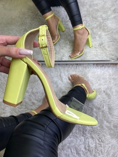 Sandália LORENA - Amarelo neon