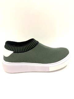 Tênis Inspired Schutz VERDE MILITAR .
