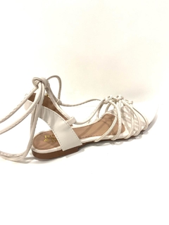 Rasteira Multi tiras OFF WHITE - comprar online