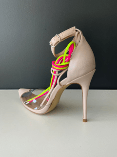 Scarpin Vinil Nude - comprar online